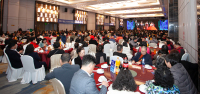 A grand thank-you banquet was held for thousands of people!